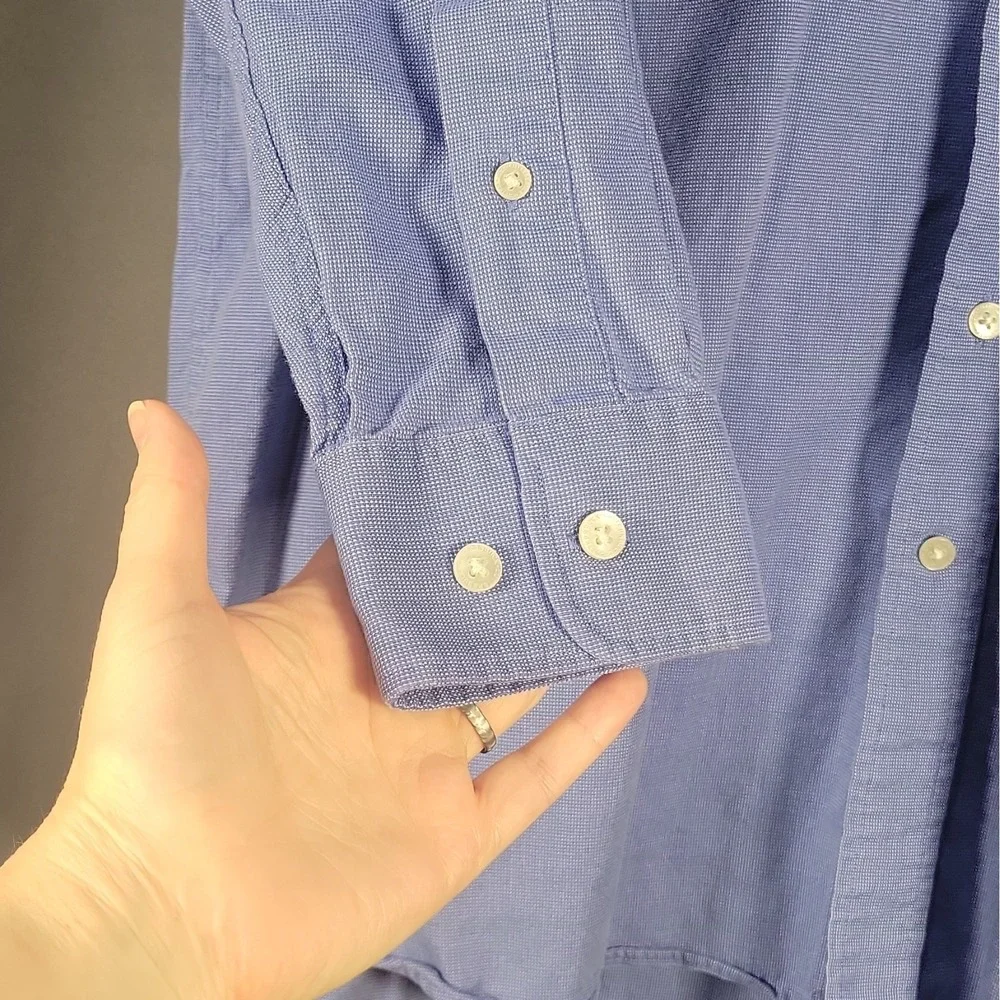 Cutter & Buck Men's LT Blue Solid Woven Cotton Button-Down Shirt Pockets - Picture 4 of 16